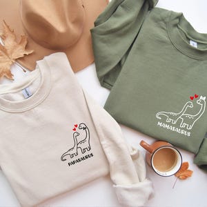 Mamasaurus Sweatshirt, Papasaurus Sweater,  Mothers Day Sweatshirt, Fathers Day Jumper, Mum Dinosaur Gift, Dad Dinosaur Top, Matching Couple
