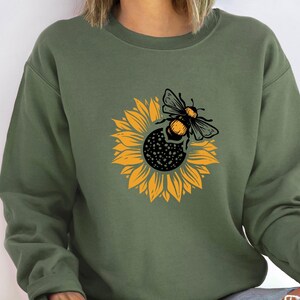 Sunflower Sweatshirt, Plant Lover Gift, Bumble Bee Jumper, Bee Gifts, Bee Lover Gift, Botanical Sweater, Sunflower Gifts, Honey Bee Jumper image 3