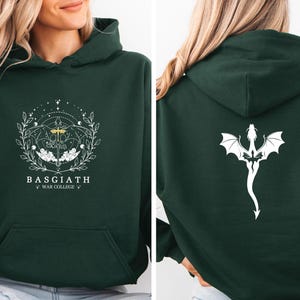 Sudadera con capucha de Basgiath War College, sudadera con capucha Fourth Wing, sudadera con capucha Dragon Rider, regalo para amantes de los libros, regalo de libros de fantasía, regalo para amantes de los libros imagen 2