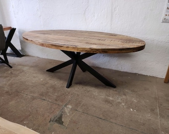 Mesa de comedor ovalada 160 / 180 / 210 / 240 / 260 cm en madera maciza de mango Estructura tipo araña Acabado lacado negro Mesa ovalada