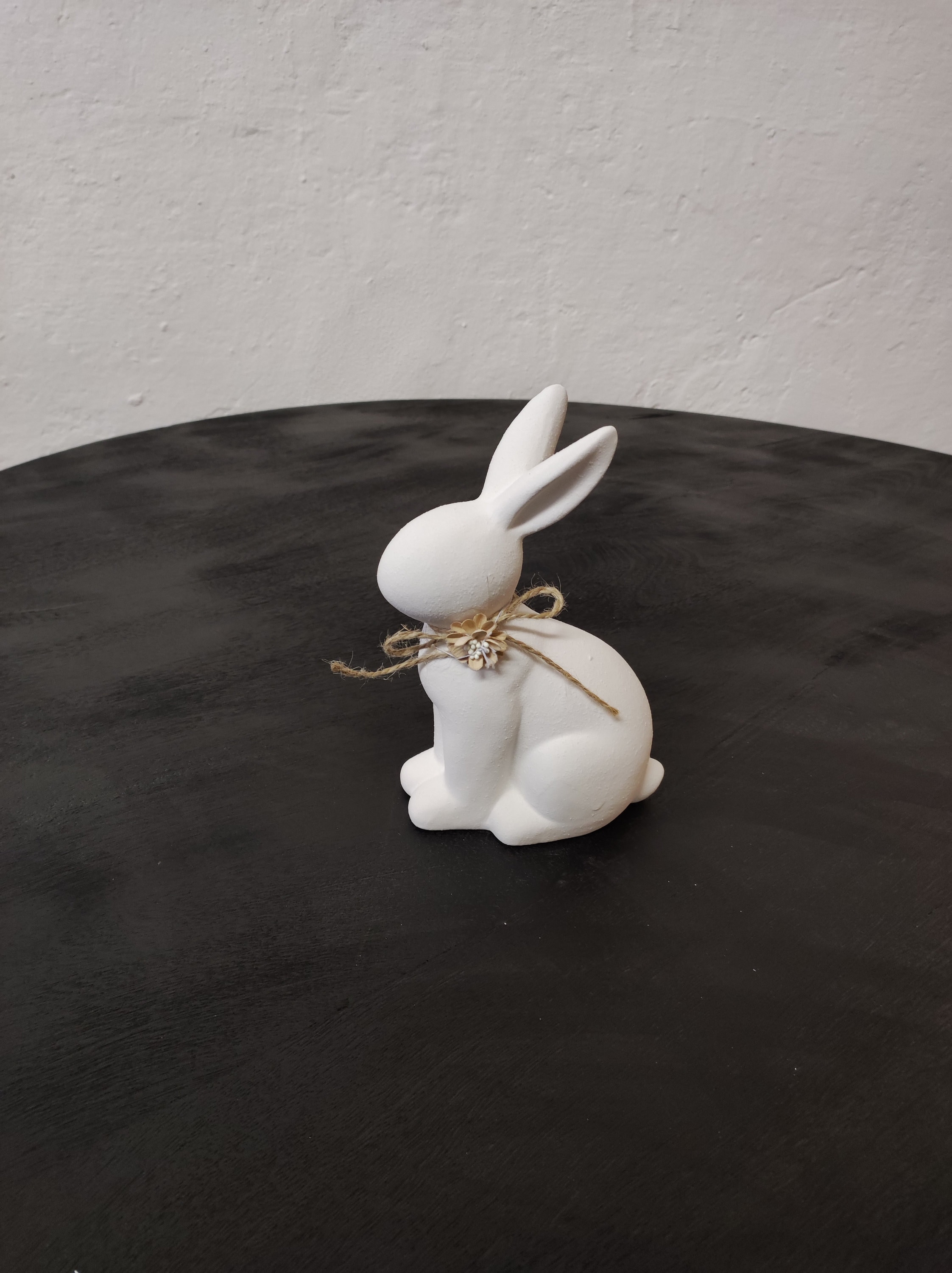 matches21 Coniglietti pasquali a pois Pasqua decorazione primavera porcellana figure decorative bianco Set da 2 pezzi 9 x 18 x 9 cm