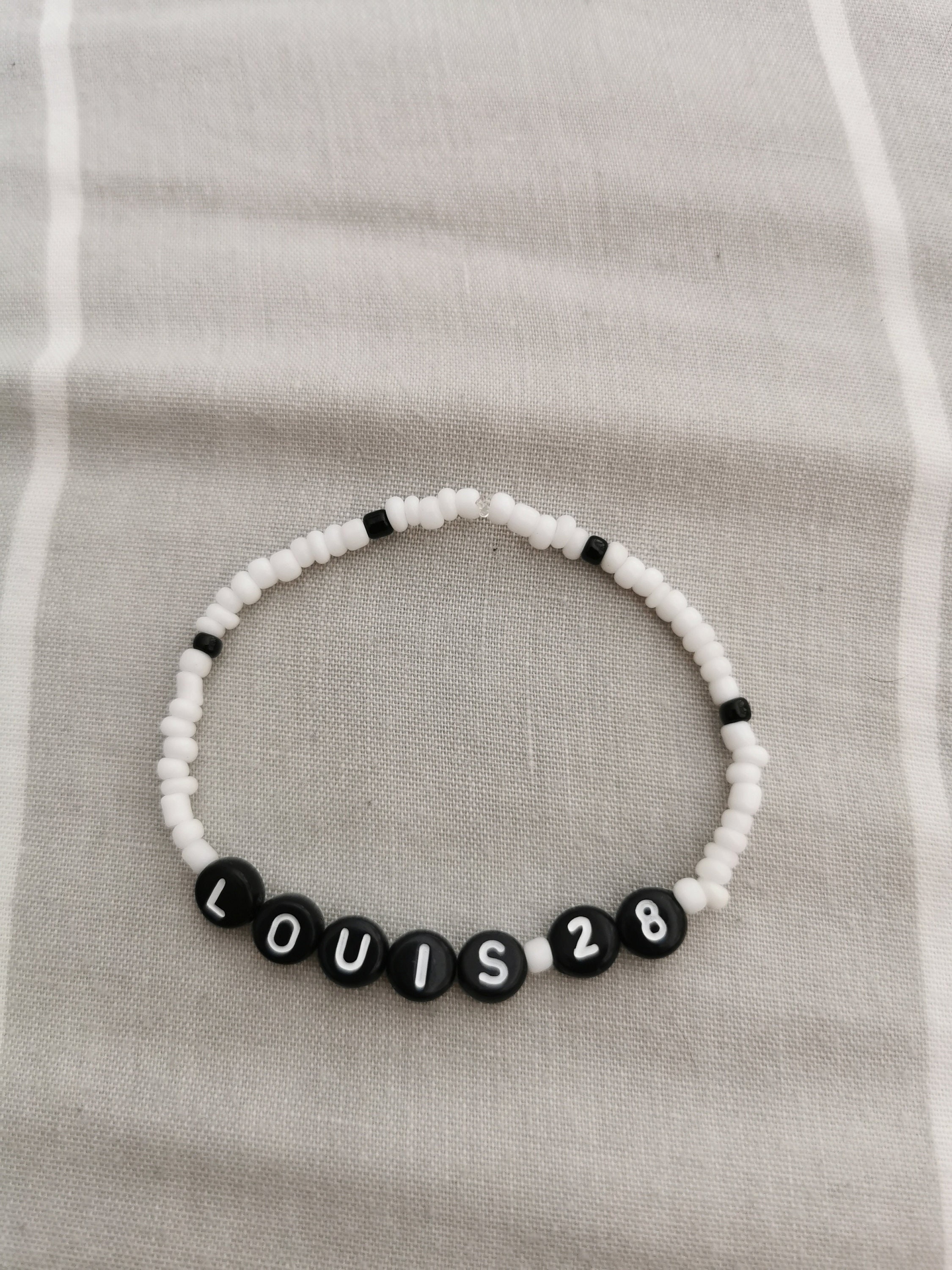 Louis Tomlinson 28 Bracelet 
