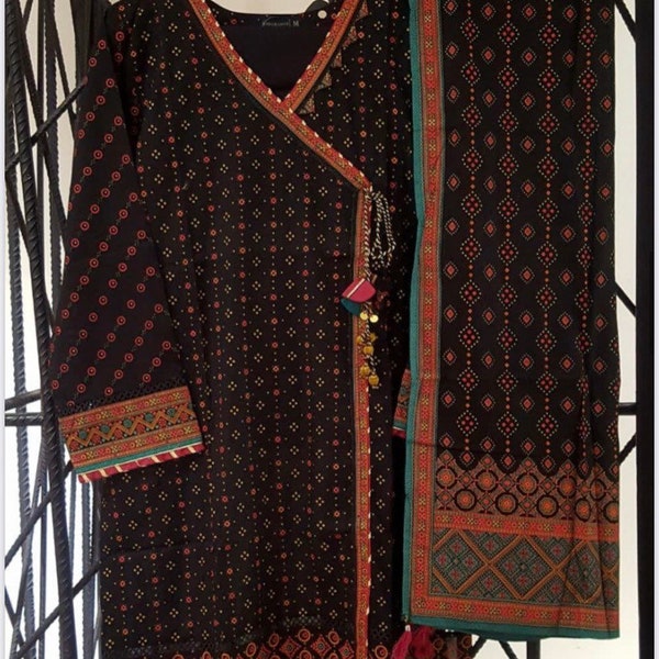 Pakistani original Binsaeed printed  ready to wear 3Pc suit. Embellished printed shalwar kameez,Eid outfit.Pakistani casual wear,stitched,