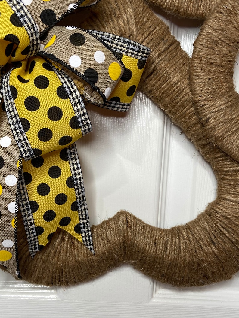 Paw Print Wreath, Dog Wreath, Everyday Wreath, Dog Lover's Wreath, Paw