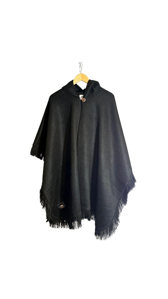 Black Baby Alpaca Poncho | Handmade Unisex Ecuadorian Outerwear