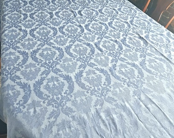 JCP Home JcPenney Obrus w kolorze damasceńskim z motywem kwiatowym, 100 x 54 cale