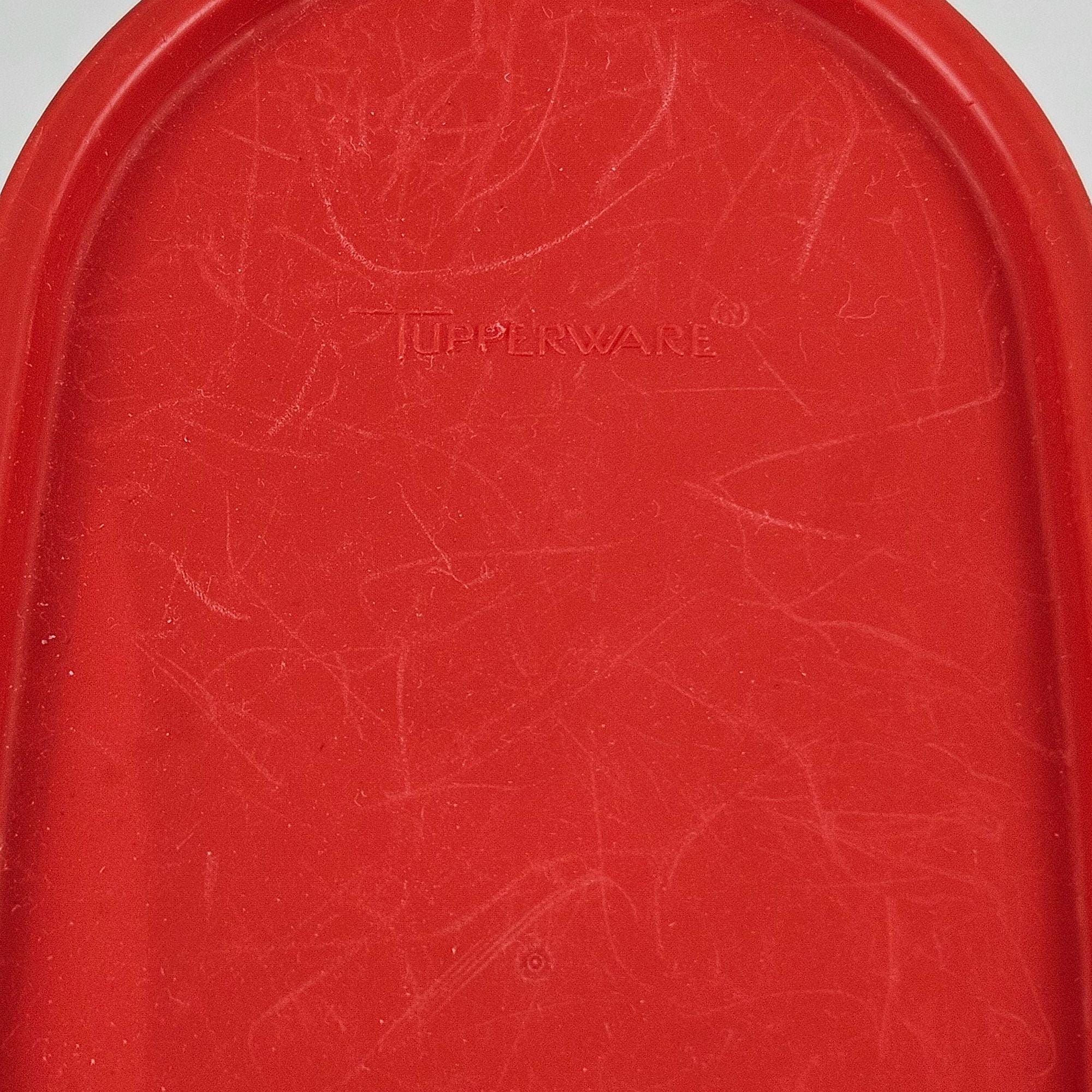 タッパーウェア 楕円形保存容器 赤い蓋 プラスチック 密閉整理 1614