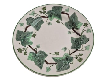 Wedgwood Napoleon Ivy Plate 5 7/8 in Pattern No. AL 4751 England  Queens Ware