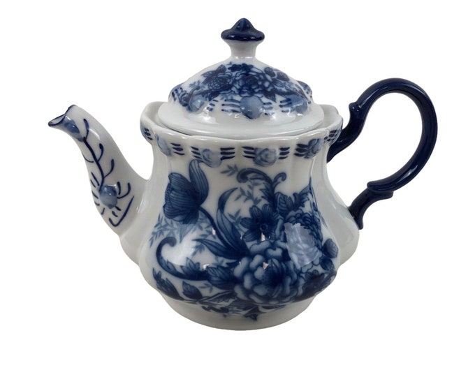 Cracker Barrel Teapot Blue and White Porcelain 40 Oz Floral Design Vintage Etsy