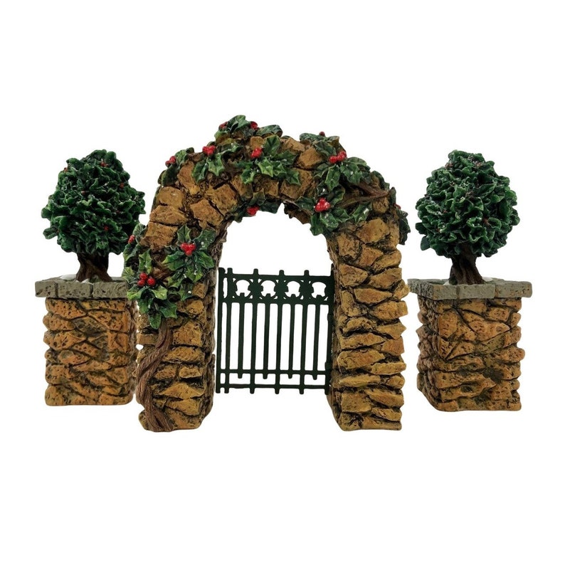 56 Village Accessories “Stone Corner Posts With Holly Tree” New! Dept