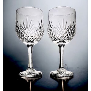 Cut Crystal Wine Glass Set of 2 Goblet Diamond And Fan Design Clear Glass