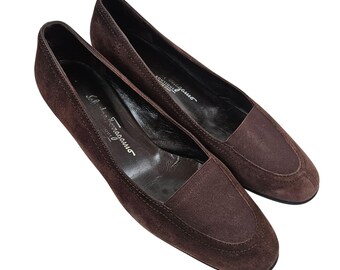 Authentic Salvatore Ferragamo Brown Suede Leather Shoes Gold  display picture 3