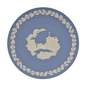 Vintage Wedgwood Collectors Plate Christmas 1969 Windsor Castle Blue Jasperware