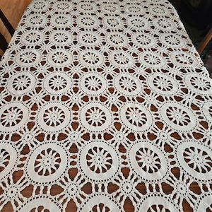 Vintage Handcrafted Crochet Lace Tablecloth 84x90 Ecru Floral Design Rectangle