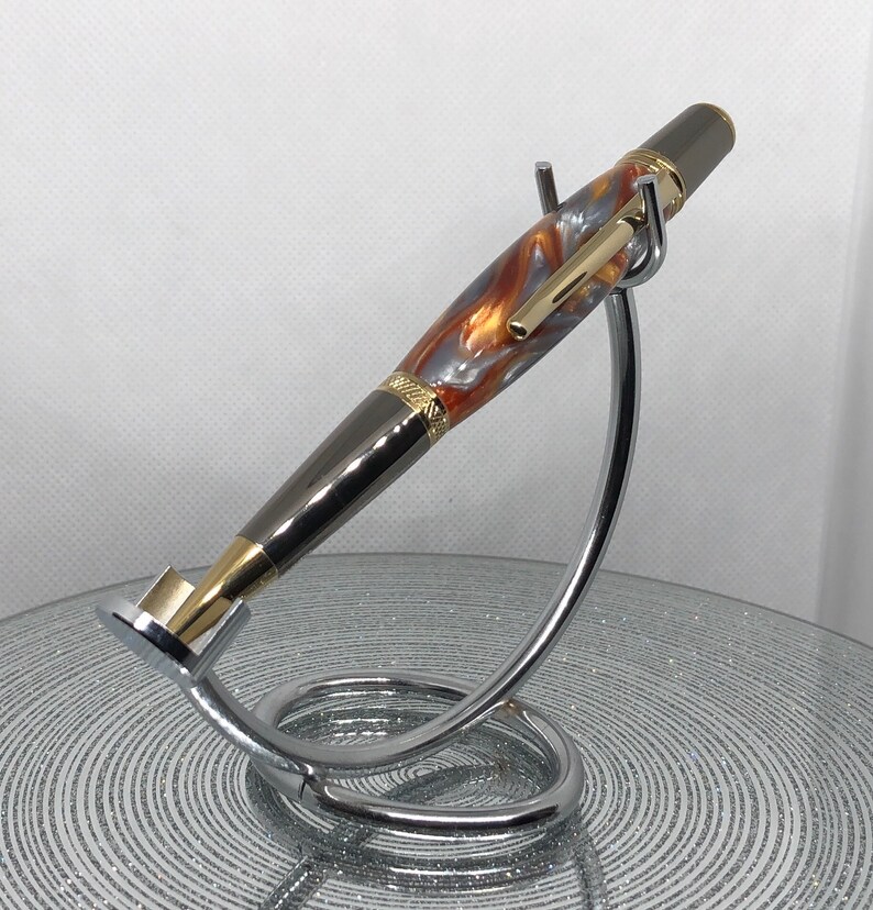 Sierra style ballpoint twist pen