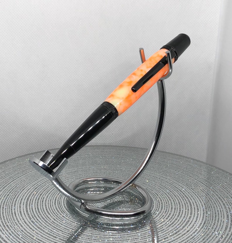 Sierra style ballpoint twist pen