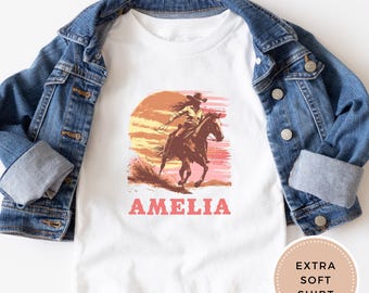 Camiseta de vaquera para niña pequeña, camiseta con nombre para niña pequeña, camiseta occidental para niña pequeña, camiseta personalizada para niña pequeña, camiseta de rodeo, regalo para niña pequeña