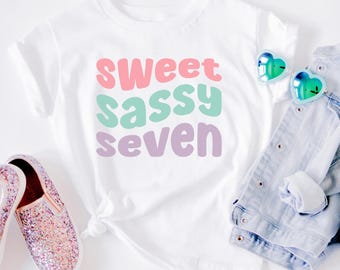 Douce chemise impertinente de sept anniversaires, chemise de fête d'anniversaire de 7 ans, cadeau d'anniversaire de fille de sept ans, septième anniversaire, tee-shirt d'anniversaire pour fille, tenue 7e