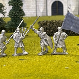 13e 14e siècle Scots Command Group x 4, échelle 28 mm, métal, médiéval, jeu historique (design Medbury), guerres d&#39;Écosse