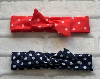 Inspiré des années 50 Navy / Rouge avec imprimé coton blanc Bandeau filaire à pois / enveloppement de chignon à cheveux tachetés / Tissu d’origine locale / rétro / pin up / spotty