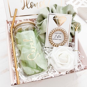 Gold Will You Be My Bridesmaid Proposal Box Set, Personalized Bridesmaid Gift Box Set Matron of Honor Maid of Honor Bridesmaid Glass Tumbler immagine 1