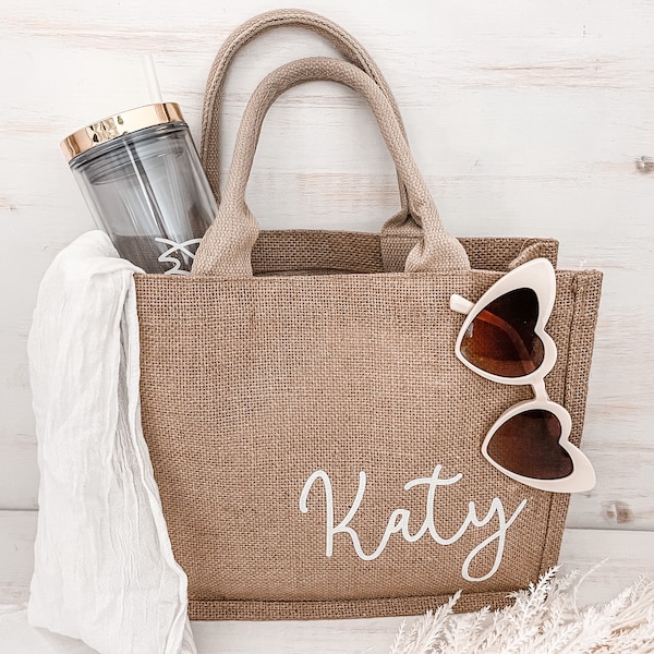 Personalized Bridesmaid Beach Jute Bag, Bachelorette Gift Bag, Custom Burlap Tote Bag, Bridal Party Gifts, Bride to Be Bag, Bridesmaid gifts