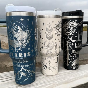 Velaris Starlight 40 Unzen gravierte Tasse mit Griff perfektes Geschenk für ACOTAR Fan City Of Starlight Tumbler Fantasy Buch-Liebhaber Geschenk Acotar Merch