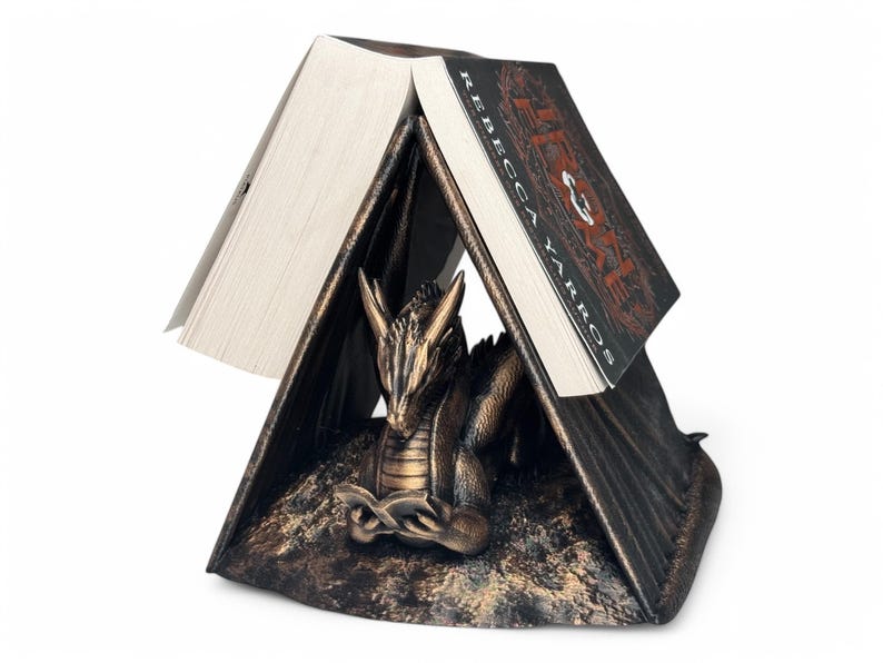 3D Printed Dragon Book Display: Fourth Wing Inspired Bookshelf Decor zdjęcie 3