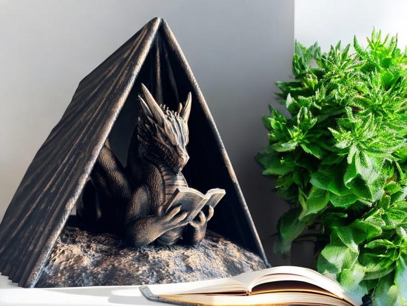 3D Printed Dragon Book Display: Fourth Wing Inspired Bookshelf Decor zdjęcie 2