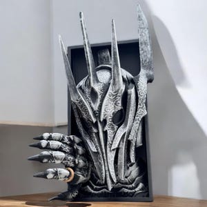 Sauron Book Nook: Hand-Painted Lord of the Rings Bookend, Dark Fantasy Decor image 9