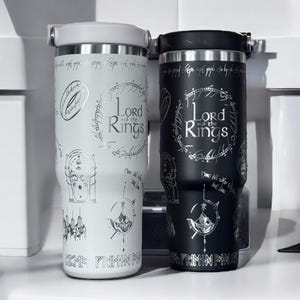Herr der Ringe Reisebecher - Wasserflasche Thermobecher mit Karte & Elfen Schrift - Herr der Ringe Geschenk für Tolkien Fans, Hobbit Tasse, Geeky Thermoskanne