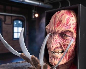 Freddy Krueger Book Nook: Handmade Horror Bookshelf Insert