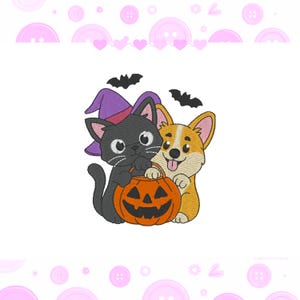 Pode incluir: Um desenho de bordado com tema de Halloween com um gato preto usando um chapéu de bruxa roxo e um cachorro corgi. Eles estão segurando uma abóbora laranja. Dois morcegos pretos voam acima deles. Fundo branco.