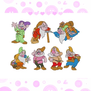 Könnte beinhalten: Gestickter Aufnäher mit den sieben Zwergen aus einem klassischen Märchen. Jeder Zwerg ist in einer anderen Pose und Kleidung dargestellt, mit leuchtenden Farben wie Grün, Rot, Blau und Gelb. Das Design ist vor einem weißen Hintergrund.