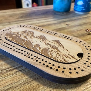 Mini plateau pour lit de bébé avec rangement pour chevilles - Three Sisters