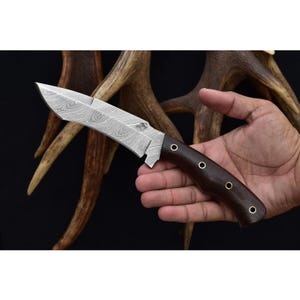 Knives Ranch Full Tang Camping Knife with Rosewood Handle - Heavy-Duty Leather Sheath (3190-IRW)