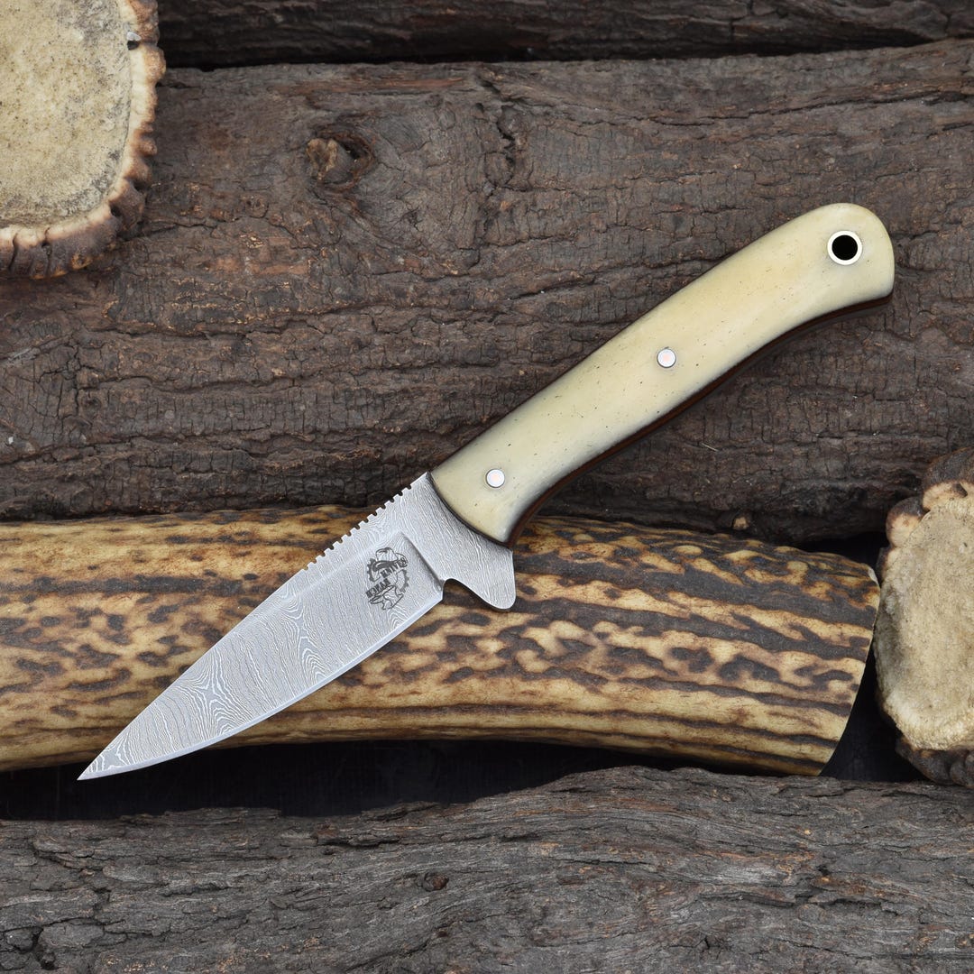Artisan Crafted Hunting Knife with Damascus Steel Blade & Bone Handle