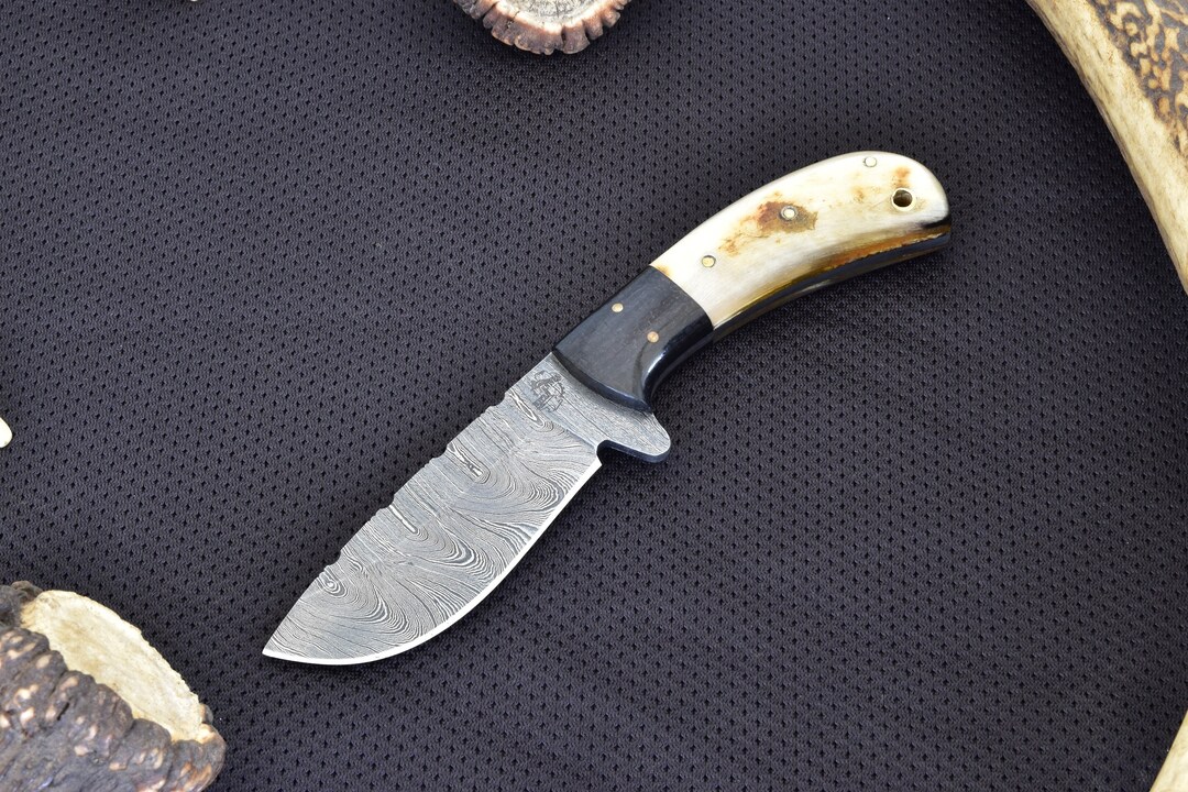 Knives Ranch's Handmade Damascus Steel 81/2 Hunting / Skinning