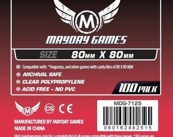 card sleeves 80x80mm Sleeve_Kings_-_B07NPT4314_-_SKS-8815_-_1_Lifestyle_medium.jpg?v=1779130572 100 Bustine protettive di dimensione 80mm x 80mm della linea Sapphire Sleeve Kings Medium Square Card