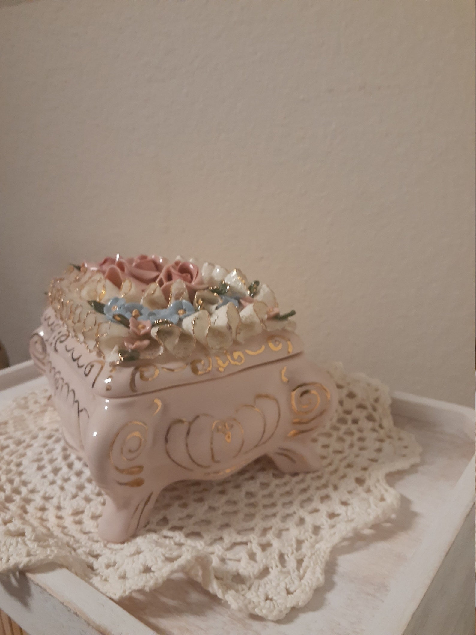 Vintage Large Heirlooms of Tomorrow Pink Porcelain With Lace Etsy