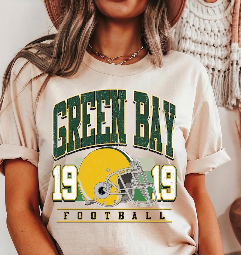 Vintage Green Bay Football Sweatshirt: Retro Varsity Crewneck image 2