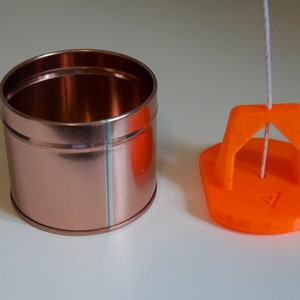 Cotton Wick Setter for Tin Vessels to give Perfect Centring. Please advise Custom Sizes if required.