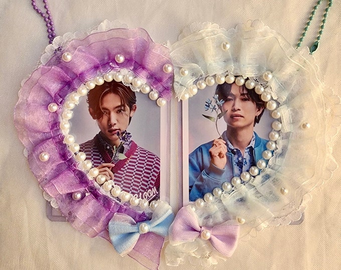 Toploader Deco Ribbon Heart Shaped Ribbon Decorated Top Loader Keychain for Photo Card ...