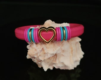 Felroze leren armband gouden open hart dia Regaliz leren armband