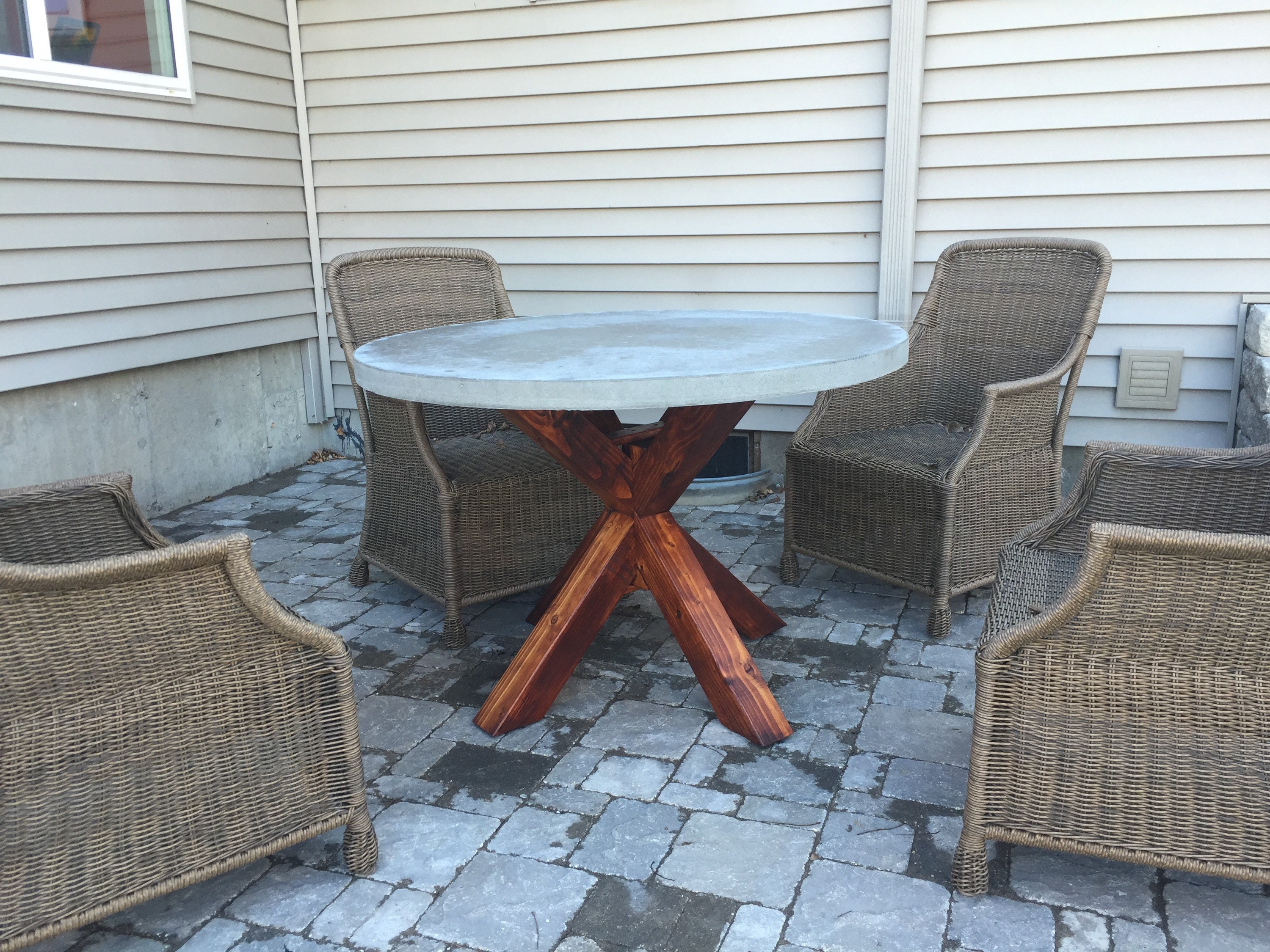 Round Concrete Table With Wooden Legs Etsy