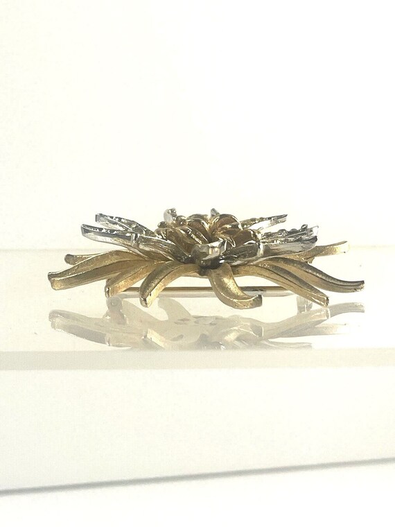 Signed Coro Brooch Sun Burst Spider Chrysanthemum… - image 10