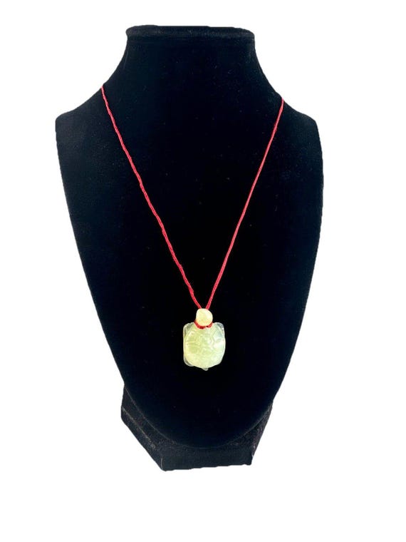 工芸品 Vintage Light Green Natural Jade Turtle Vintage Light Green Jade Turtle Pendant Chinese Hand Carved Folk