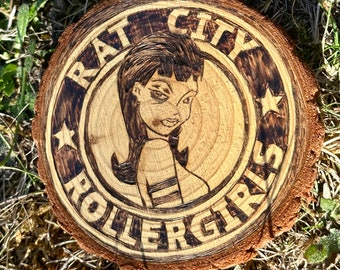 Holz verbrannte Ratte City Roller Girls Kunstwerk - Pyrographie Holzscheibe