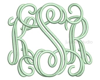 Puede incluir: Un monograma con las letras K, S y R en color verde. Las letras están entrelazadas y tienen un estilo decorativo y cursivo.