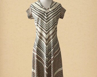Vintage 70s Mod Dress, Chevron Striped, Size Estimate Small